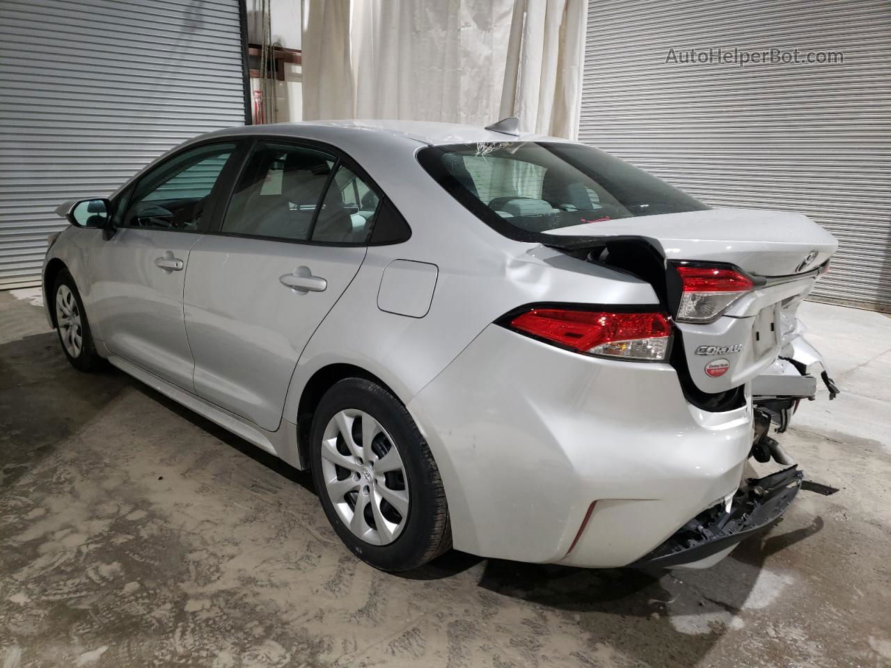 2021 Toyota Corolla Le Silver vin: 5YFEPMAE7MP256182