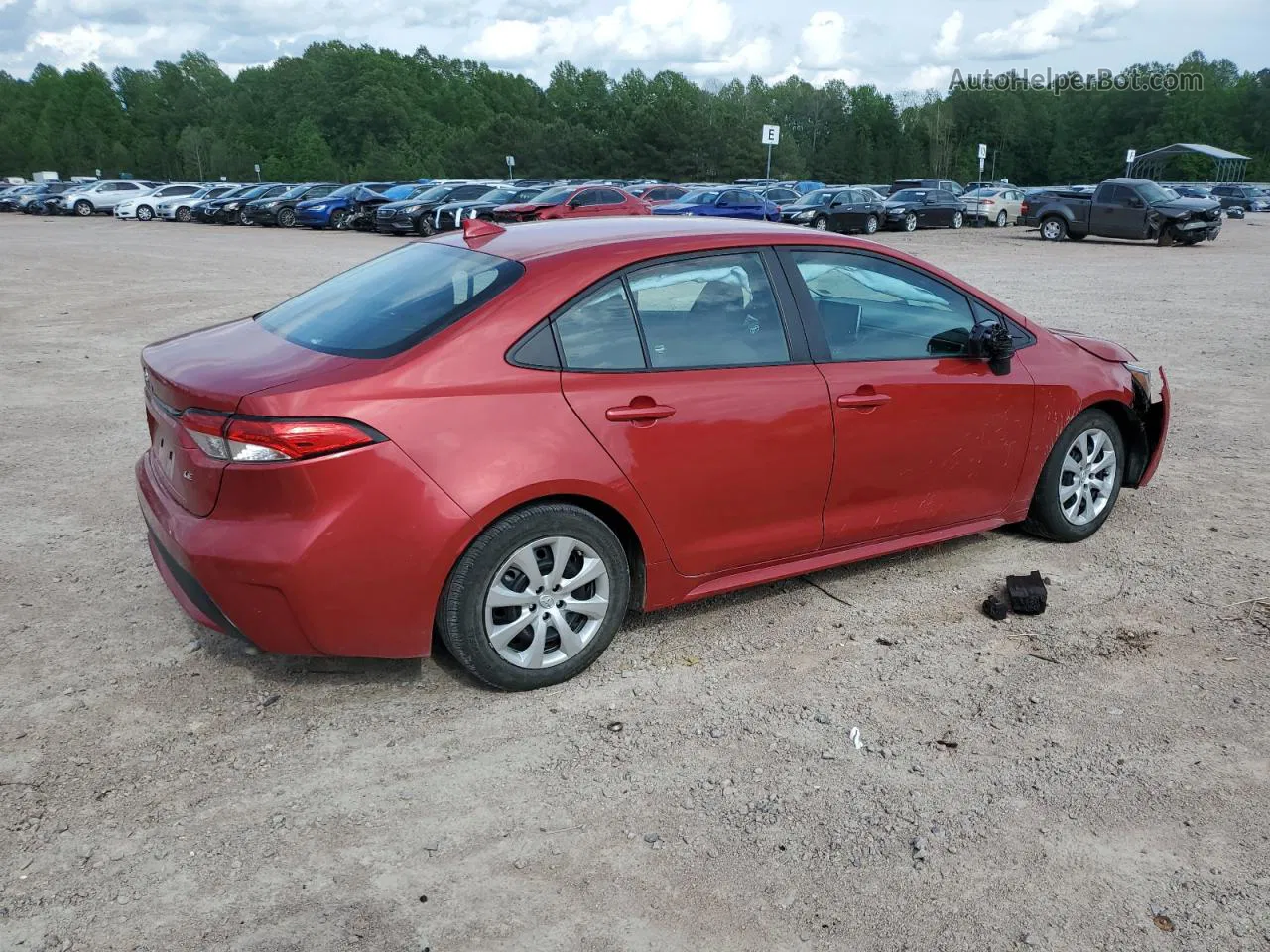 2021 Toyota Corolla Le Red vin: 5YFEPMAE8MP185350