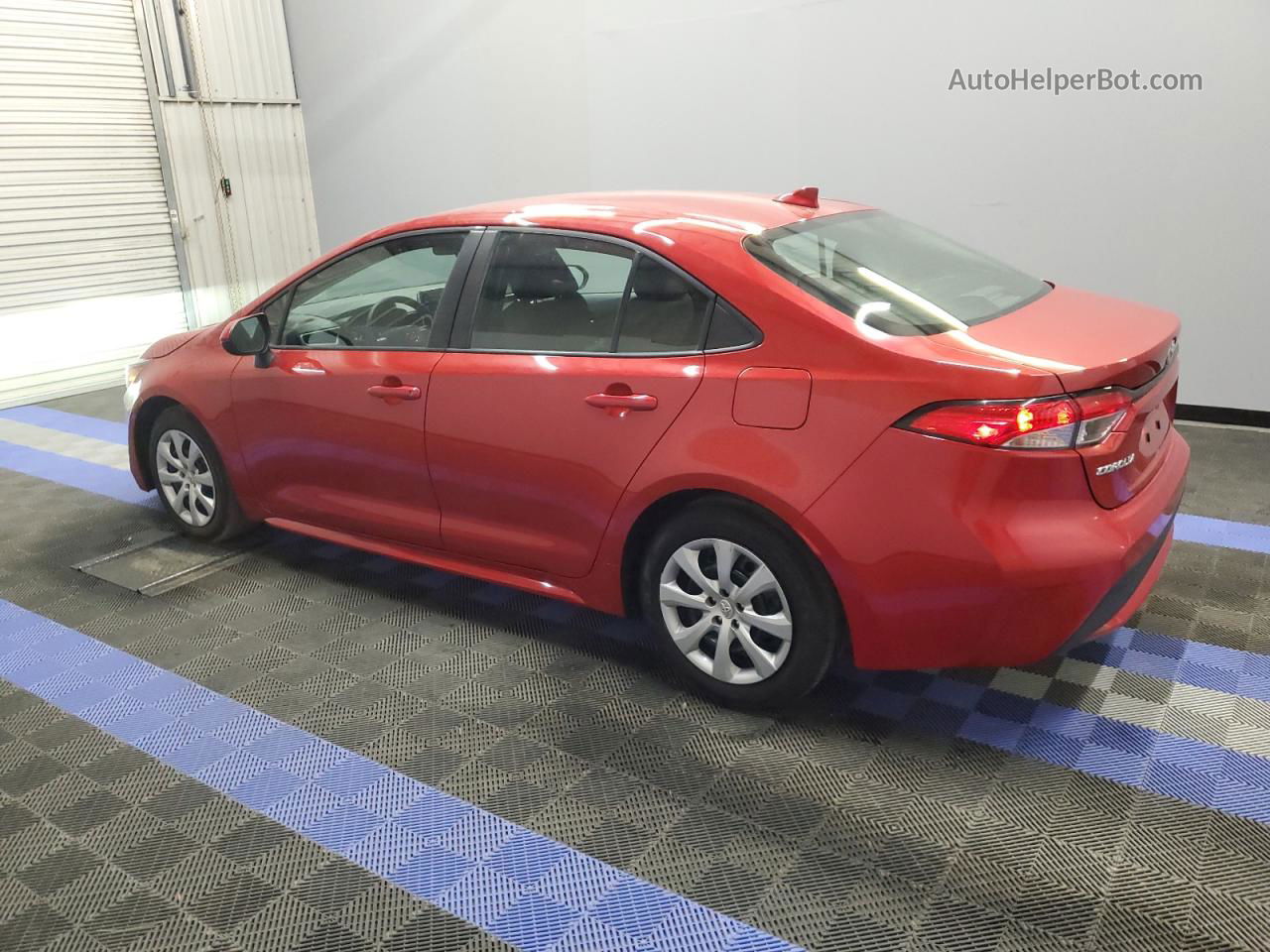 2021 Toyota Corolla Le Red vin: 5YFEPMAE9MP255342