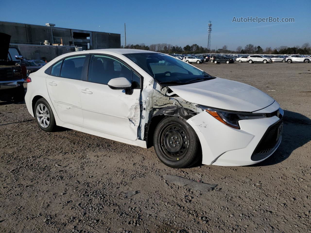 2020 Toyota Corolla Le White vin: 5YFEPRAE0LP073783