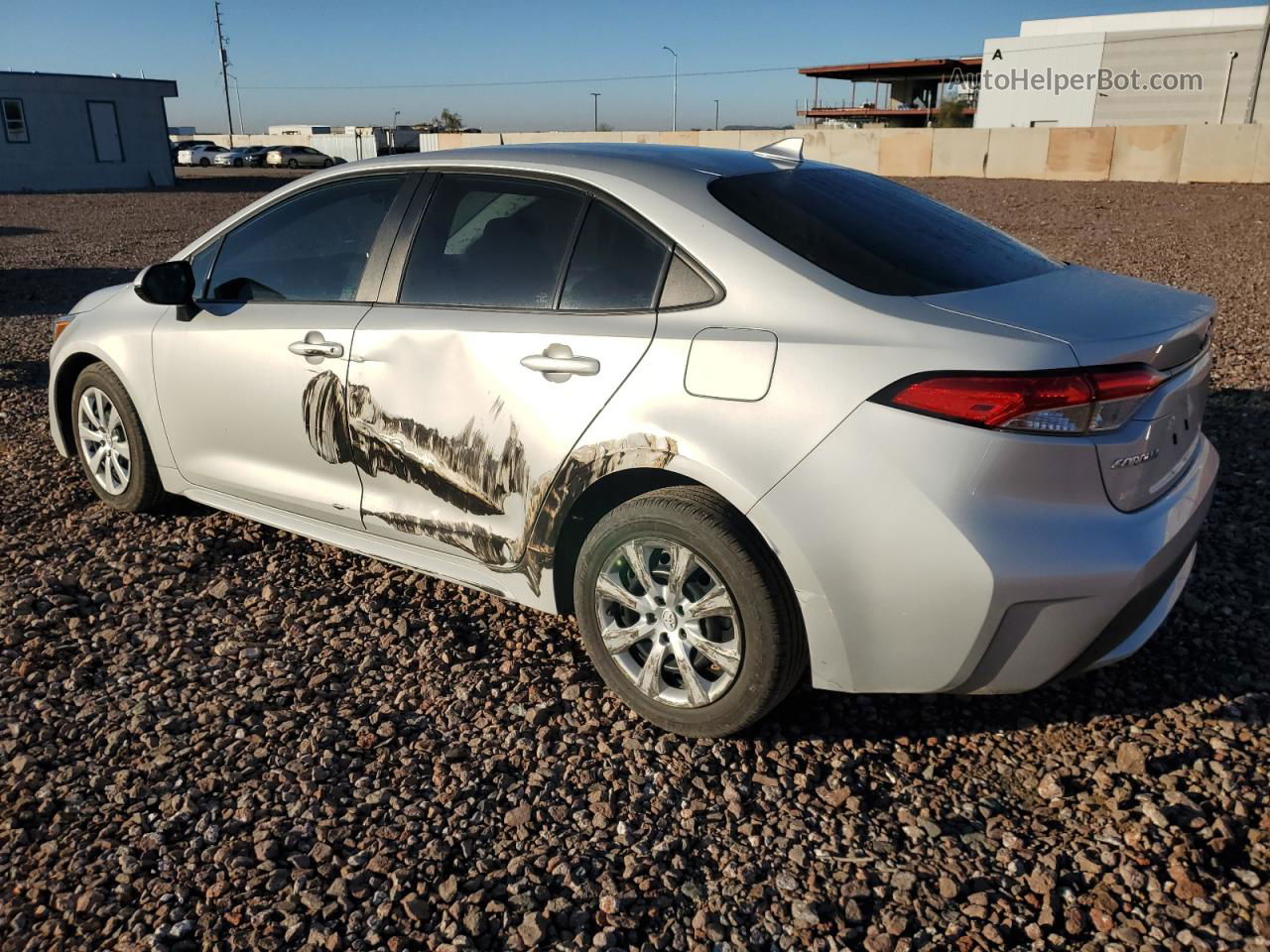 2020 Toyota Corolla Le Silver vin: 5YFEPRAE0LP097324