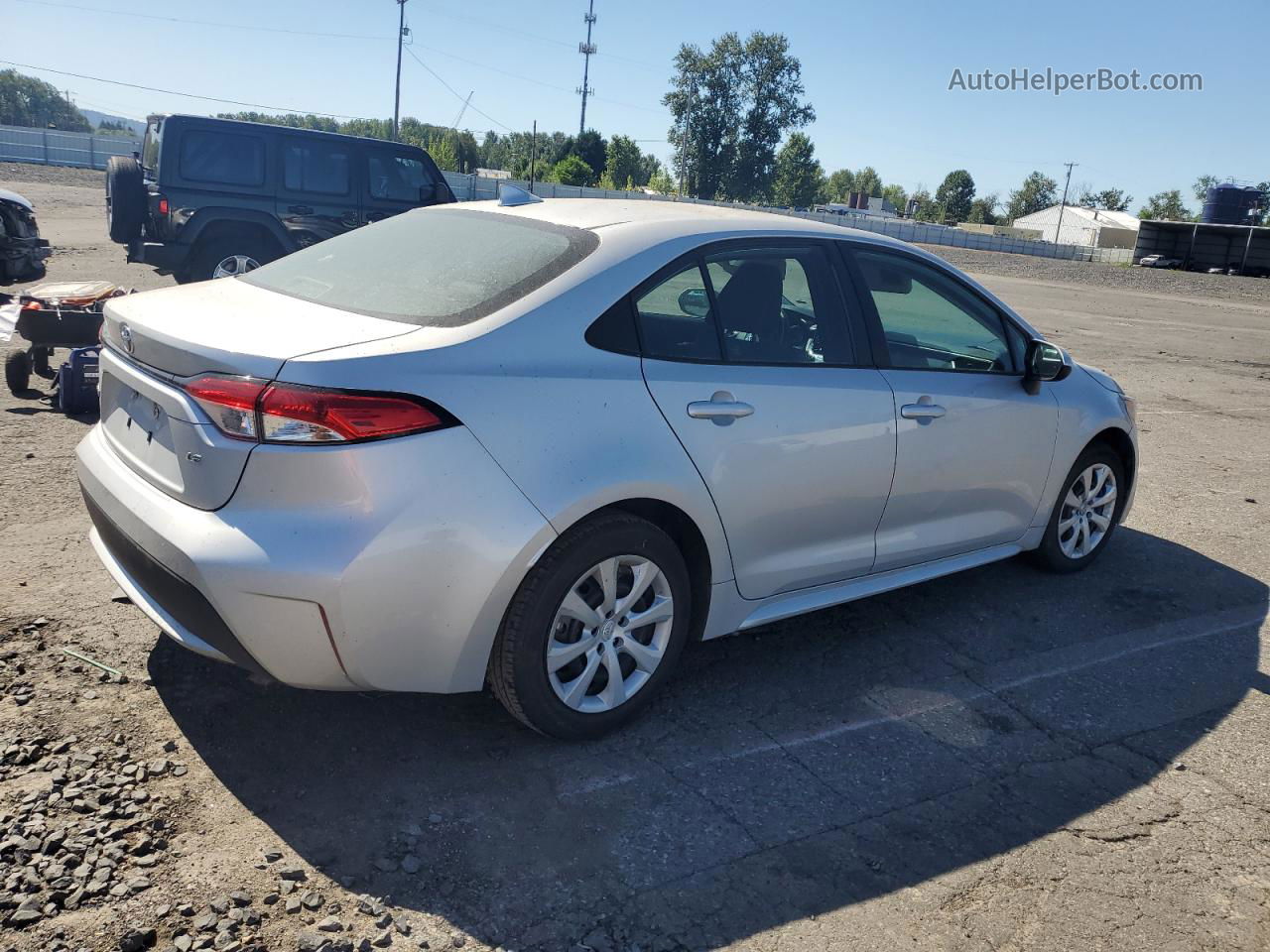 2020 Toyota Corolla Le Silver vin: 5YFEPRAE3LP090058