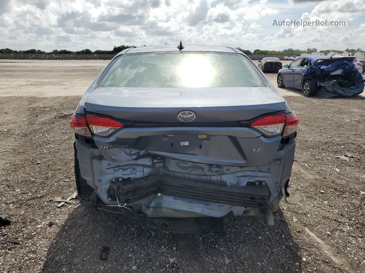 2020 Toyota Corolla Le Синий vin: 5YFEPRAE3LP124175