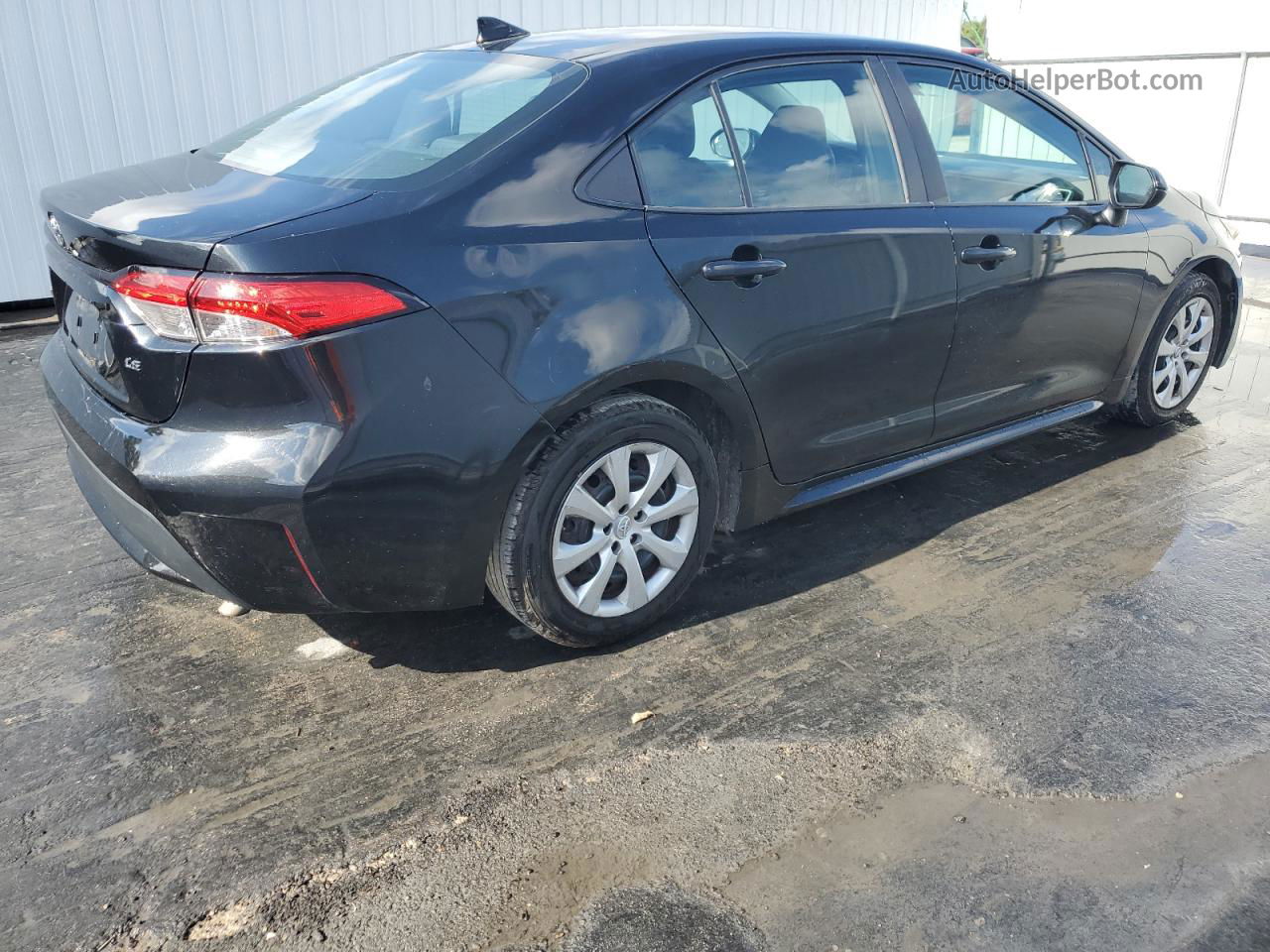 2020 Toyota Corolla Le Black vin: 5YFEPRAE5LP081734