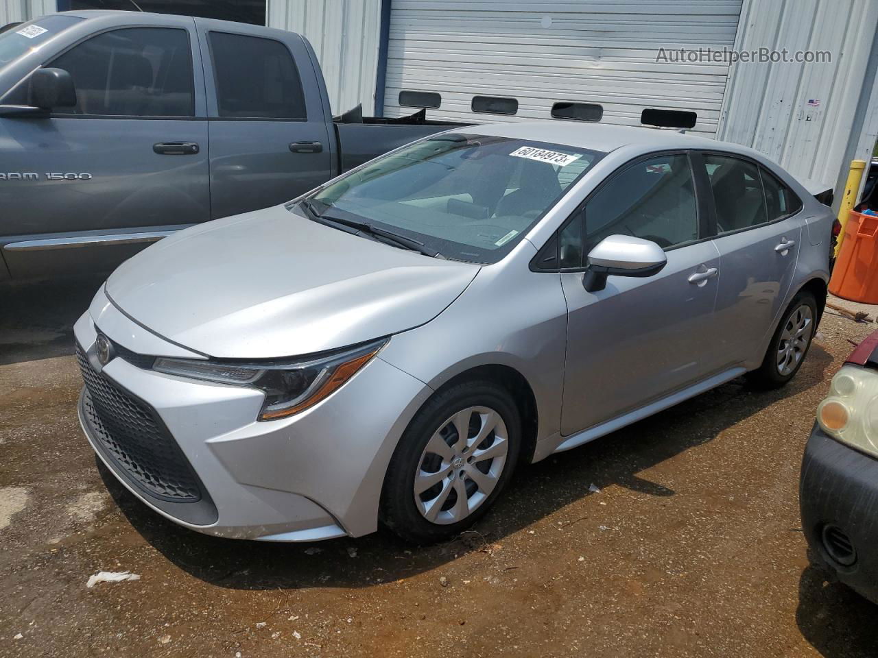 2020 Toyota Corolla Le Silver vin: 5YFEPRAE7LP026833