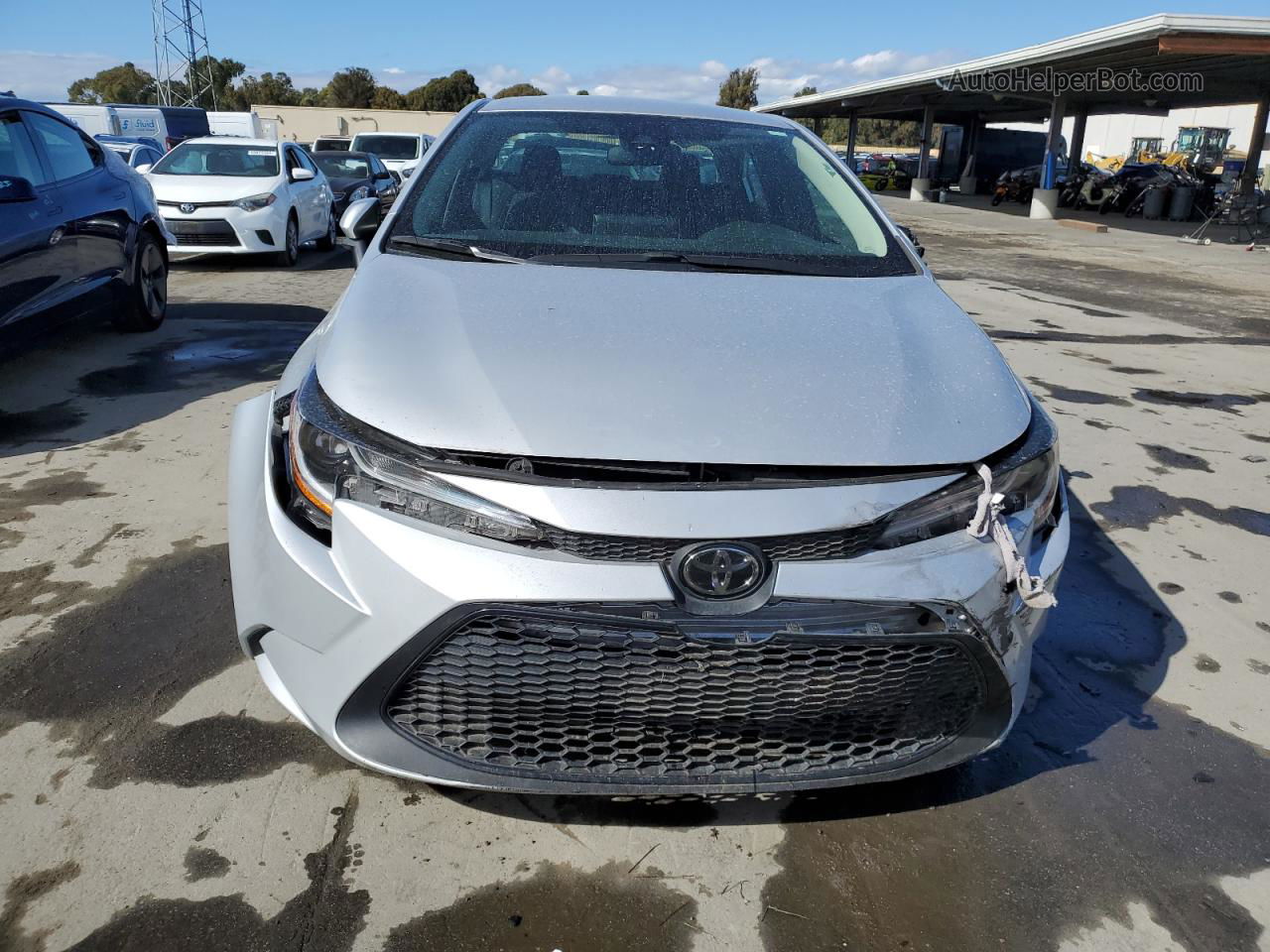 2020 Toyota Corolla Le Silver vin: 5YFEPRAE7LP107895