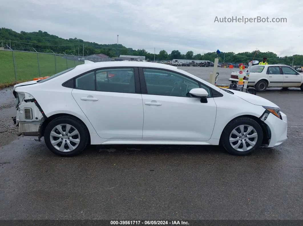 2020 Toyota Corolla Le White vin: 5YFEPRAE8LP011287