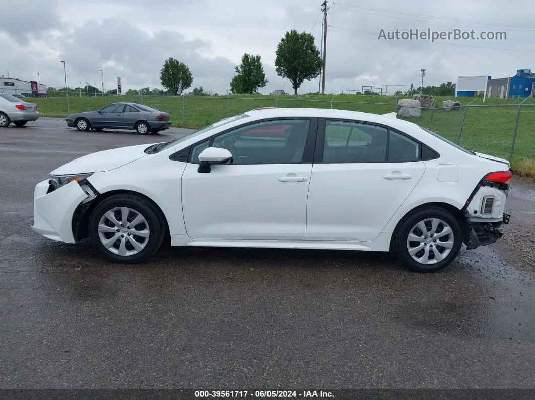 2020 Toyota Corolla Le White vin: 5YFEPRAE8LP011287