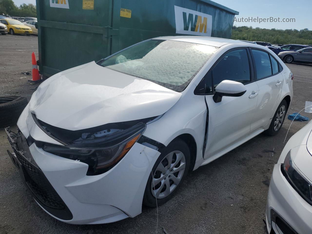 2020 Toyota Corolla Le White vin: 5YFEPRAE8LP109302