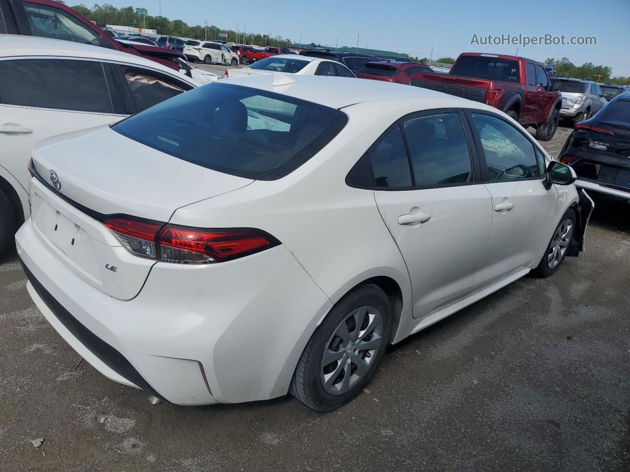 2020 Toyota Corolla Le White vin: 5YFEPRAE8LP109302