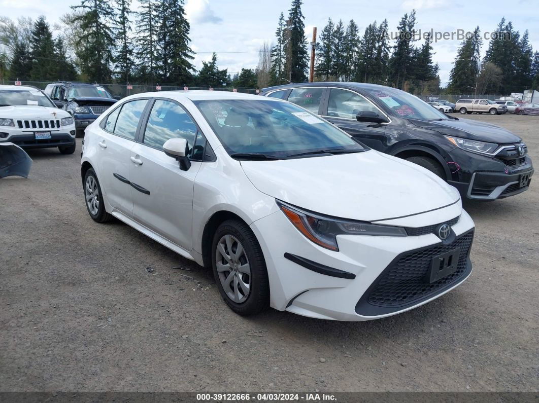 2020 Toyota Corolla Le White vin: 5YFEPRAE8LP113740