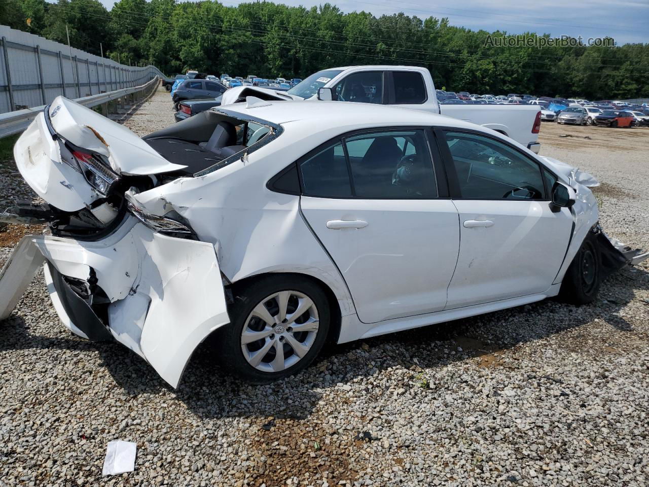 2020 Toyota Corolla Le White vin: 5YFEPRAE9LP095927