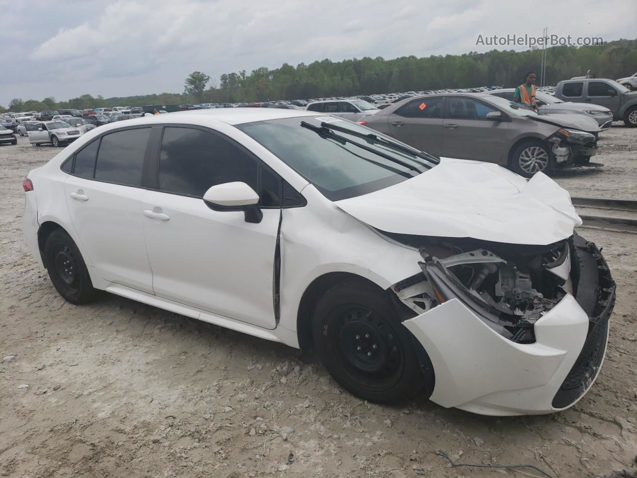 2020 Toyota Corolla Le White vin: 5YFEPRAEXLP037082