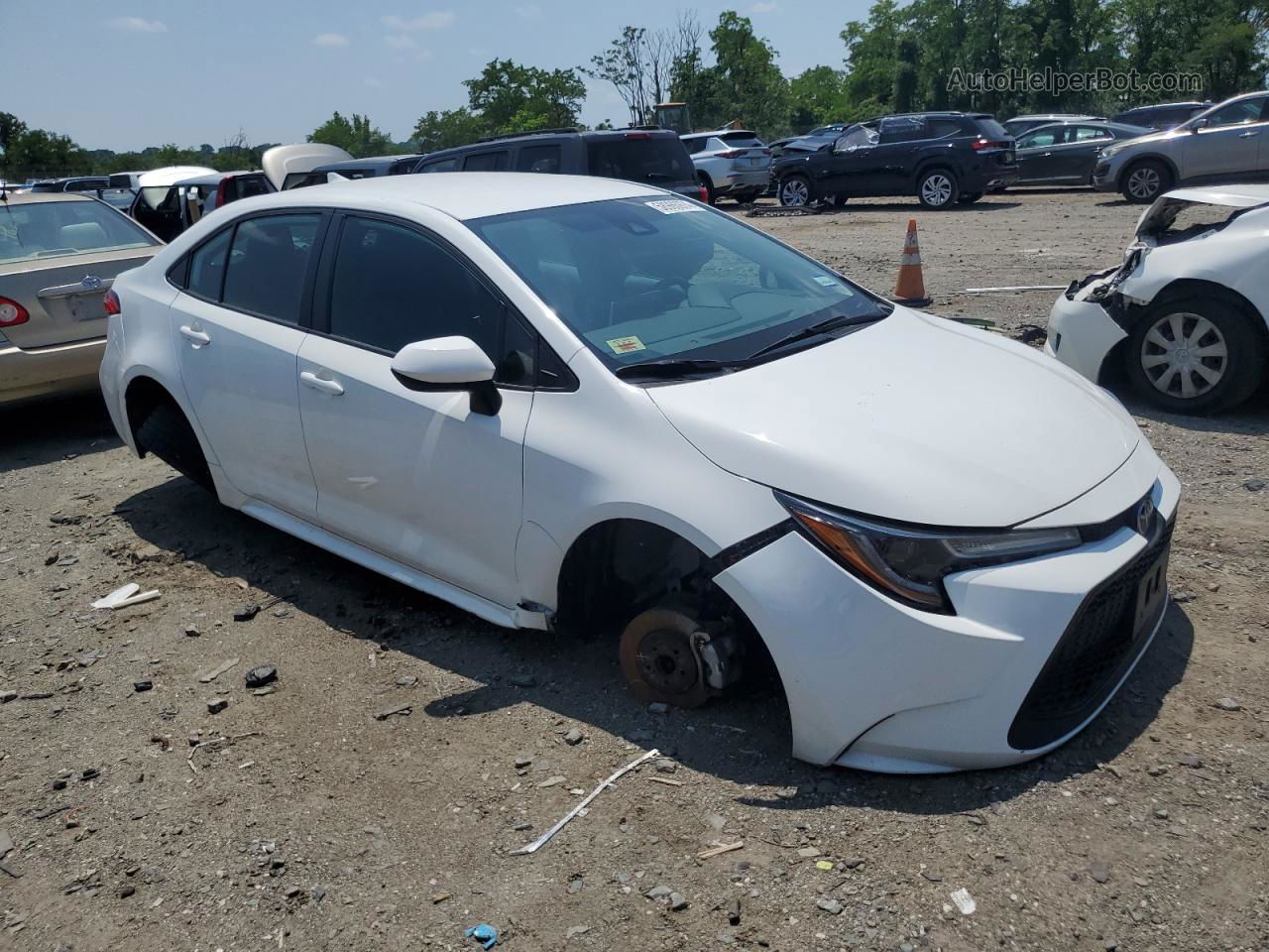 2020 Toyota Corolla Le White vin: 5YFEPRAEXLP049930