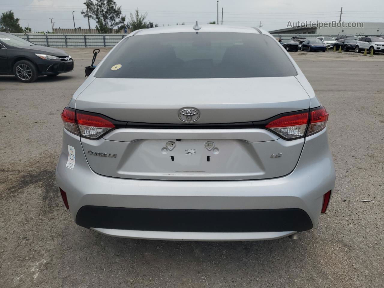 2020 Toyota Corolla Le Silver vin: 5YFEPRAEXLP100004