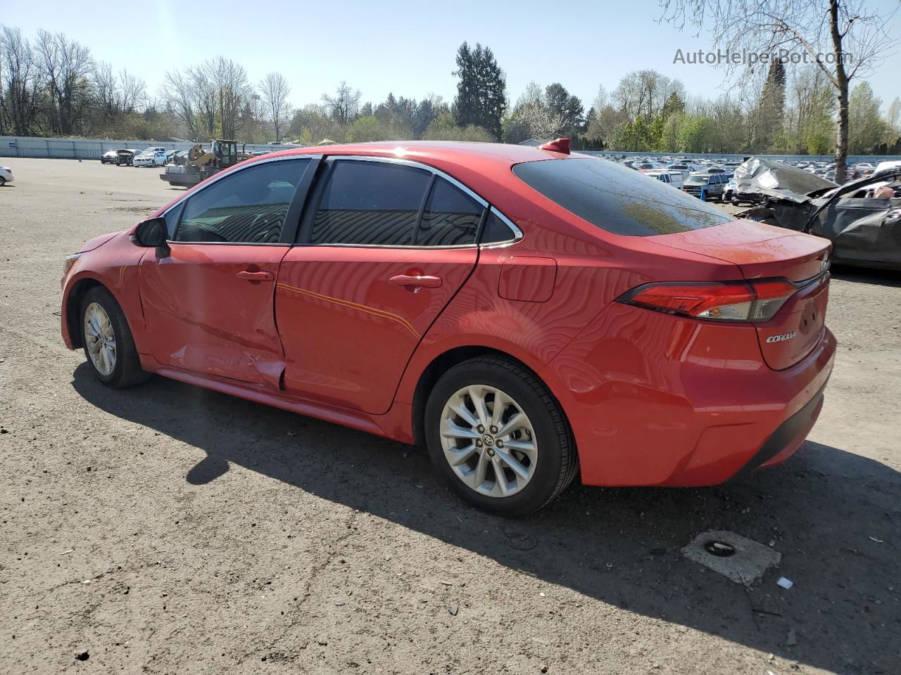 2021 Toyota Corolla Xle Red vin: 5YFFPMAE3MP258810