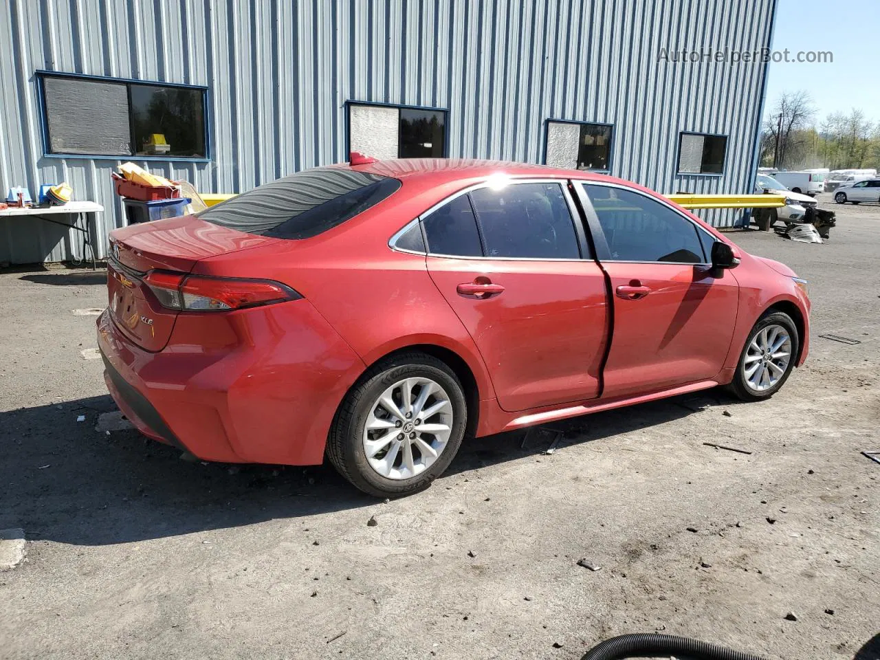 2021 Toyota Corolla Xle Red vin: 5YFFPMAE3MP258810