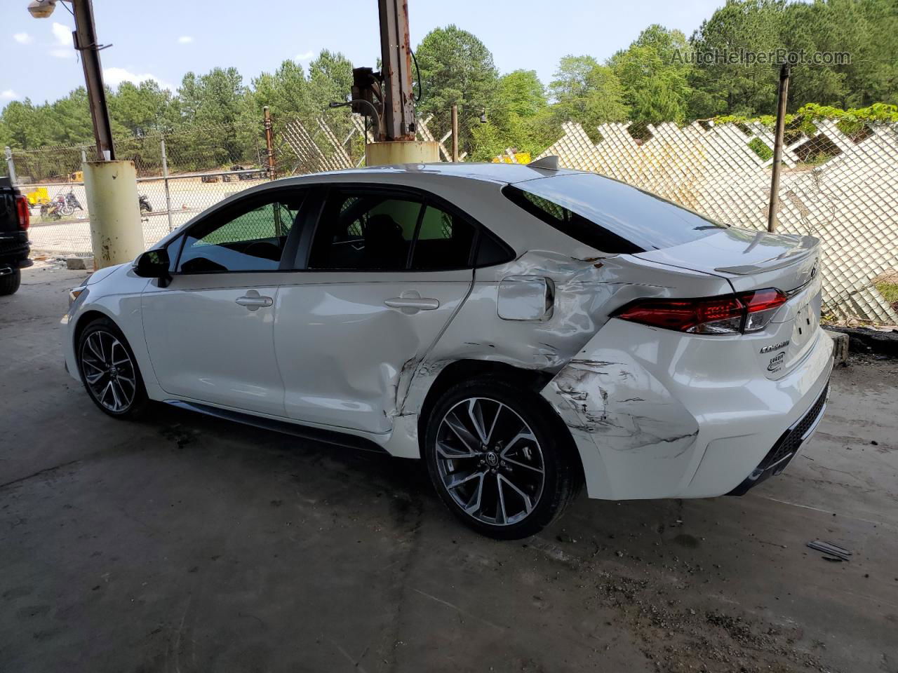 2020 Toyota Corolla Se Белый vin: 5YFS4RCE2LP034427