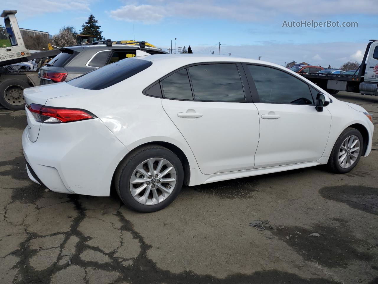 2021 Toyota Corolla Le White vin: 5YFVPMAE7MP179944