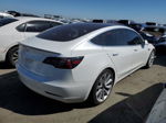2018 Tesla Model 3  Белый vin: 5YJ3E1EA0JF025330
