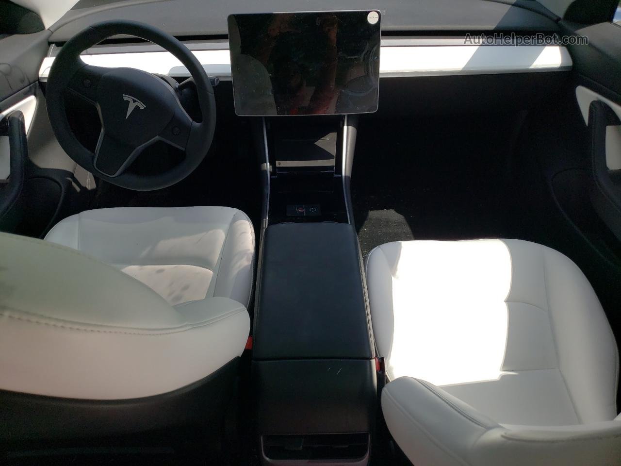 2019 Tesla Model 3  White vin: 5YJ3E1EA0KF486545