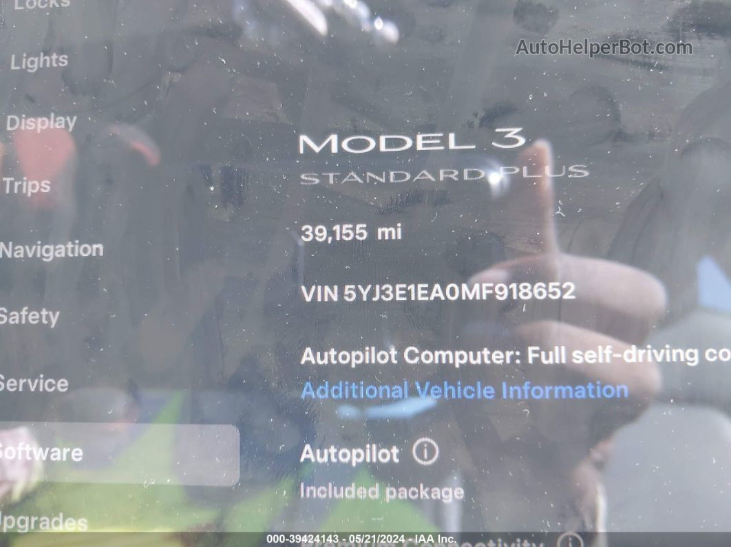 2021 Tesla Model 3 Standard Range Plus Rear-wheel Drive White vin: 5YJ3E1EA0MF918652