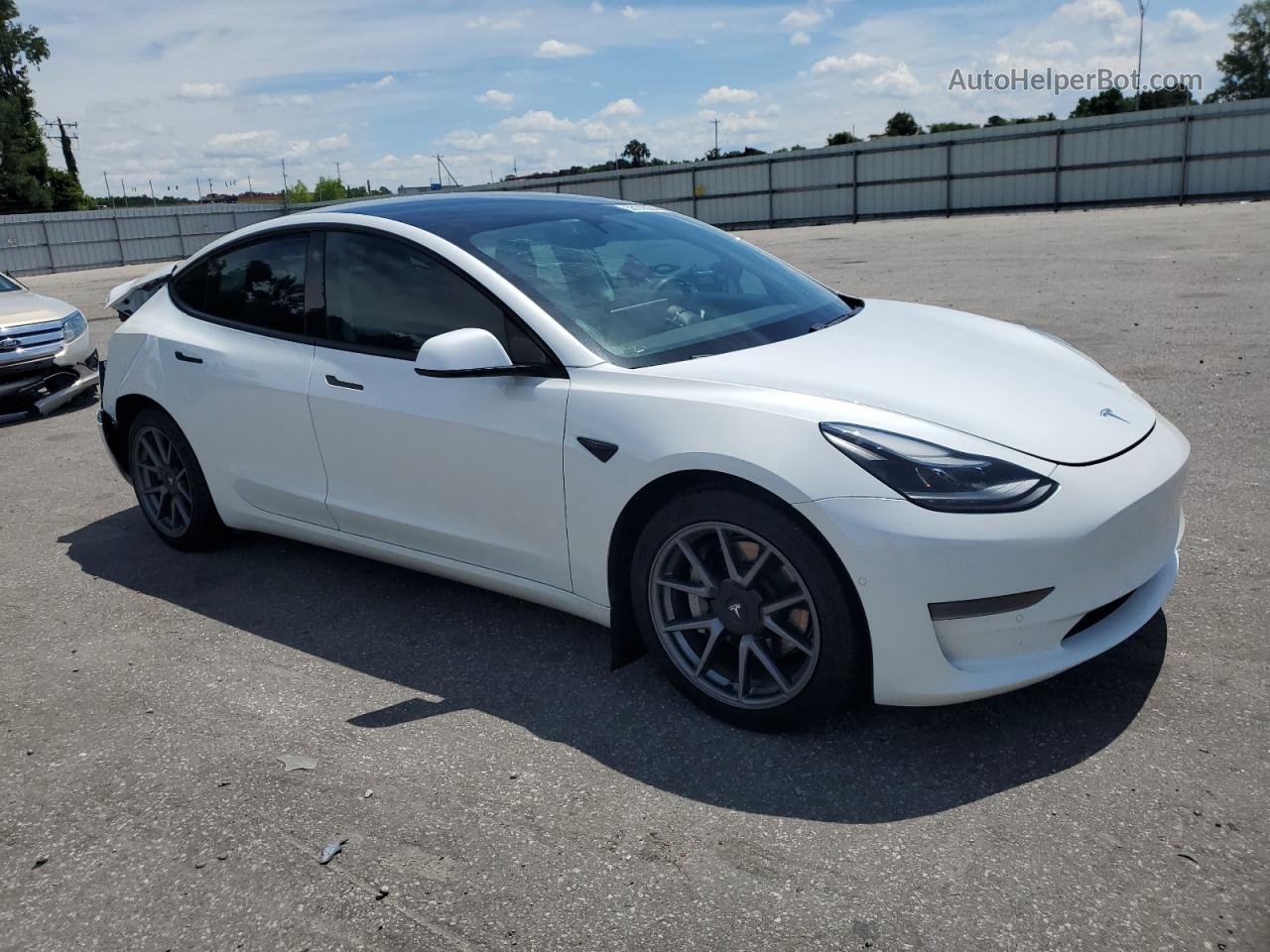 2021 Tesla Model 3  White vin: 5YJ3E1EA0MF996140