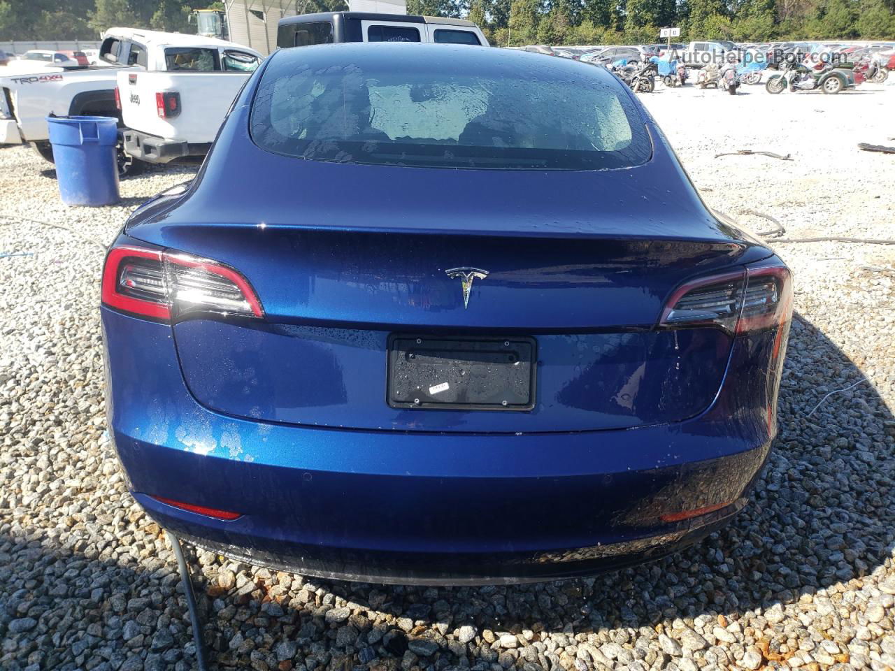 2022 Tesla Model 3  Blue vin: 5YJ3E1EA0NF371609