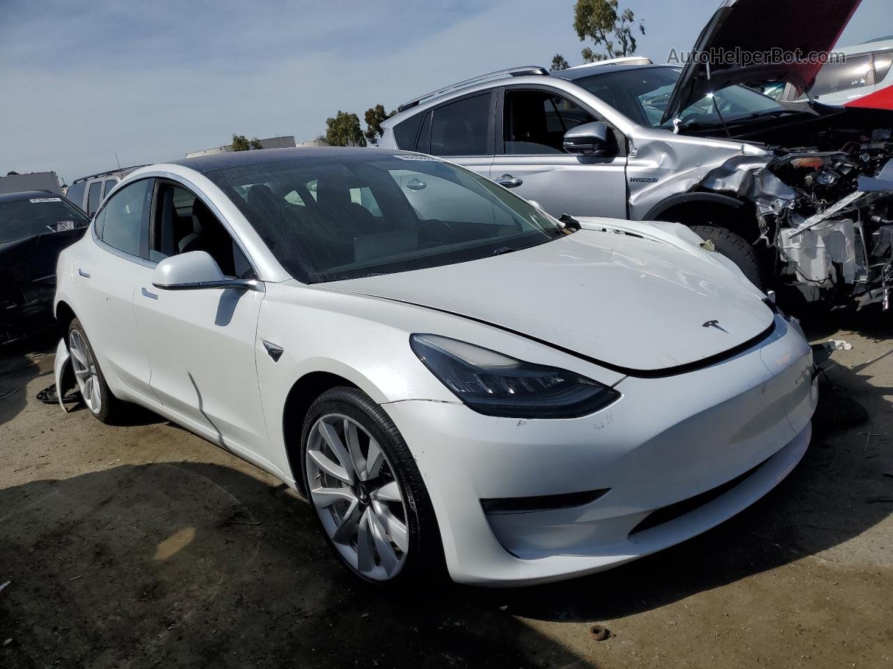 2018 Tesla Model 3  White vin: 5YJ3E1EA1JF011226