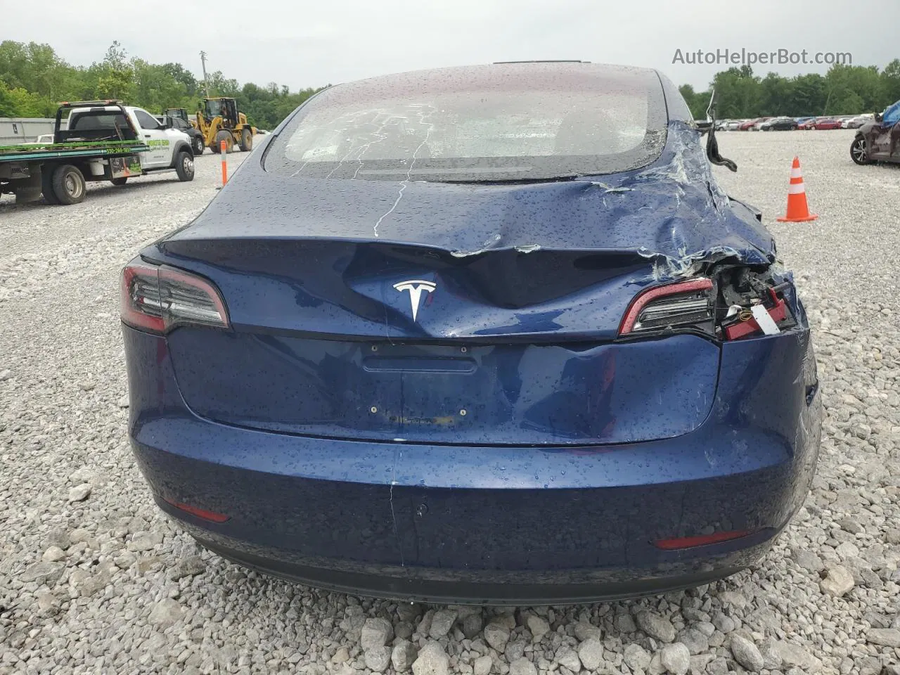 2018 Tesla Model 3  Blue vin: 5YJ3E1EA1JF035946