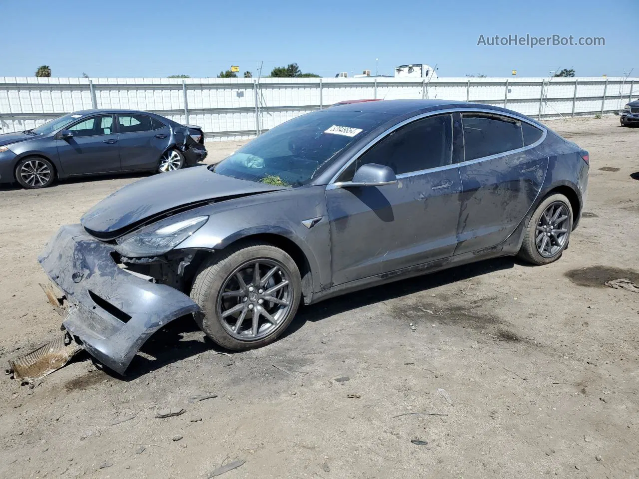 2018 Tesla Model 3  Серый vin: 5YJ3E1EA1JF037051