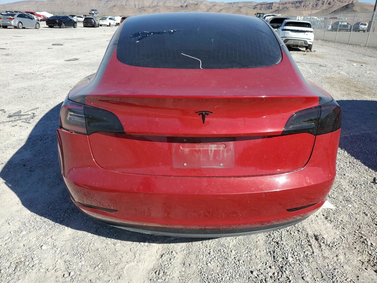 2018 Tesla Model 3  Burgundy vin: 5YJ3E1EA1JF061639