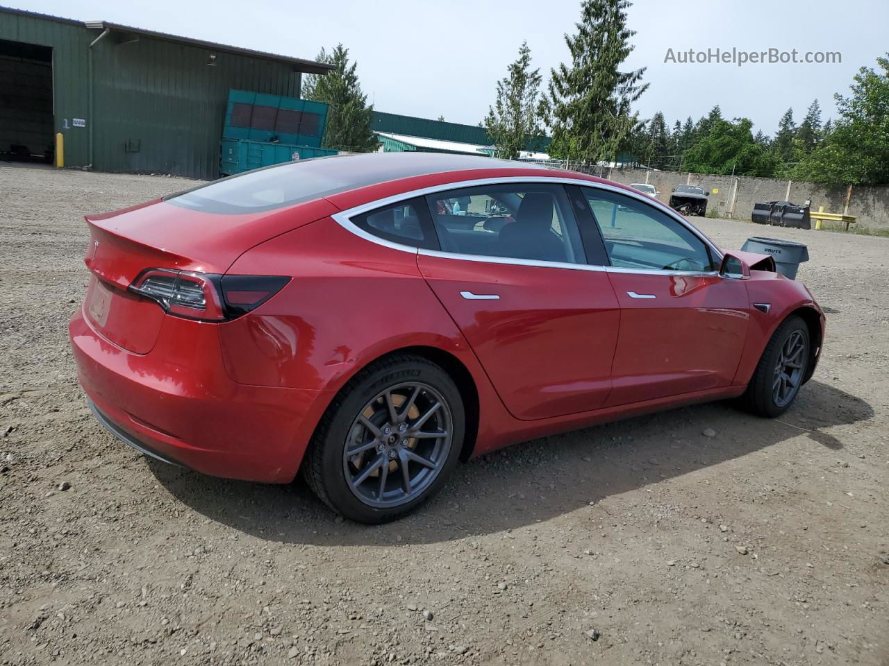 2018 Tesla Model 3  Red vin: 5YJ3E1EA1JF153849