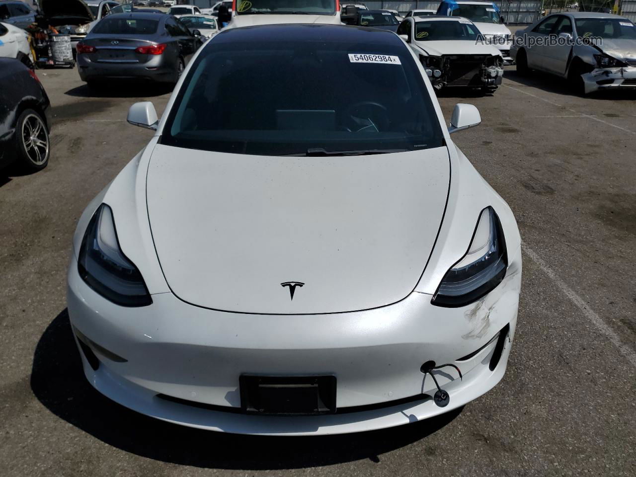 2018 Tesla Model 3  Белый vin: 5YJ3E1EA1JF162714