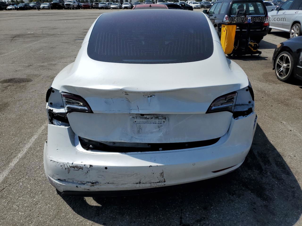 2018 Tesla Model 3  White vin: 5YJ3E1EA1JF162714