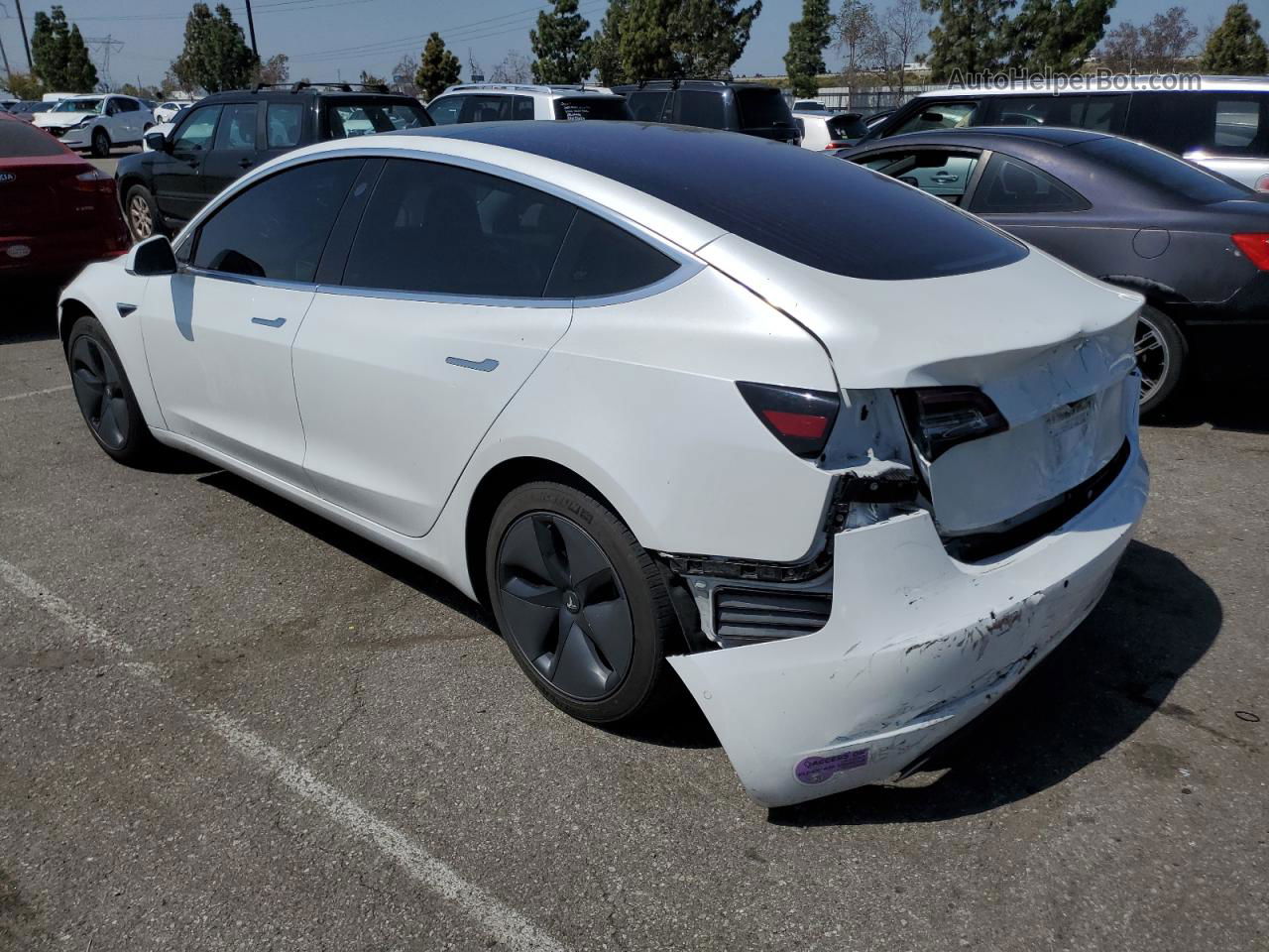 2018 Tesla Model 3  White vin: 5YJ3E1EA1JF162714