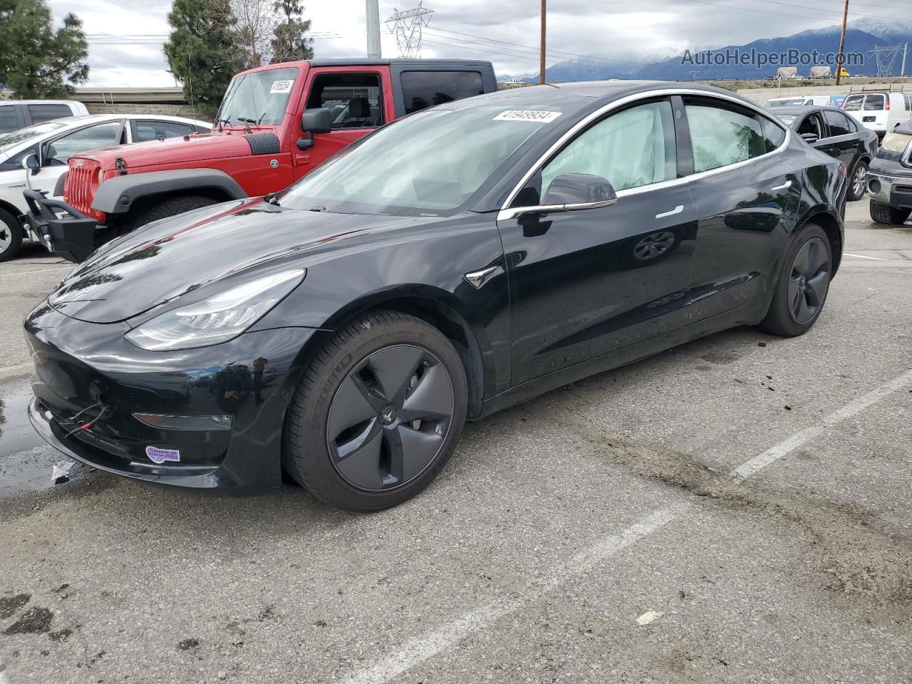 2019 Tesla Model 3  Черный vin: 5YJ3E1EA1KF296625