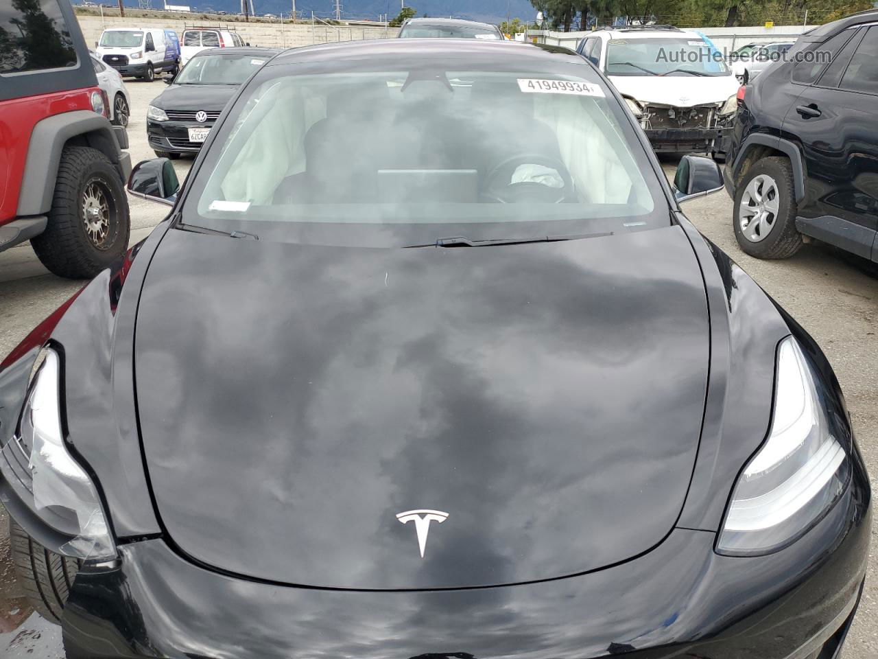 2019 Tesla Model 3  Черный vin: 5YJ3E1EA1KF296625