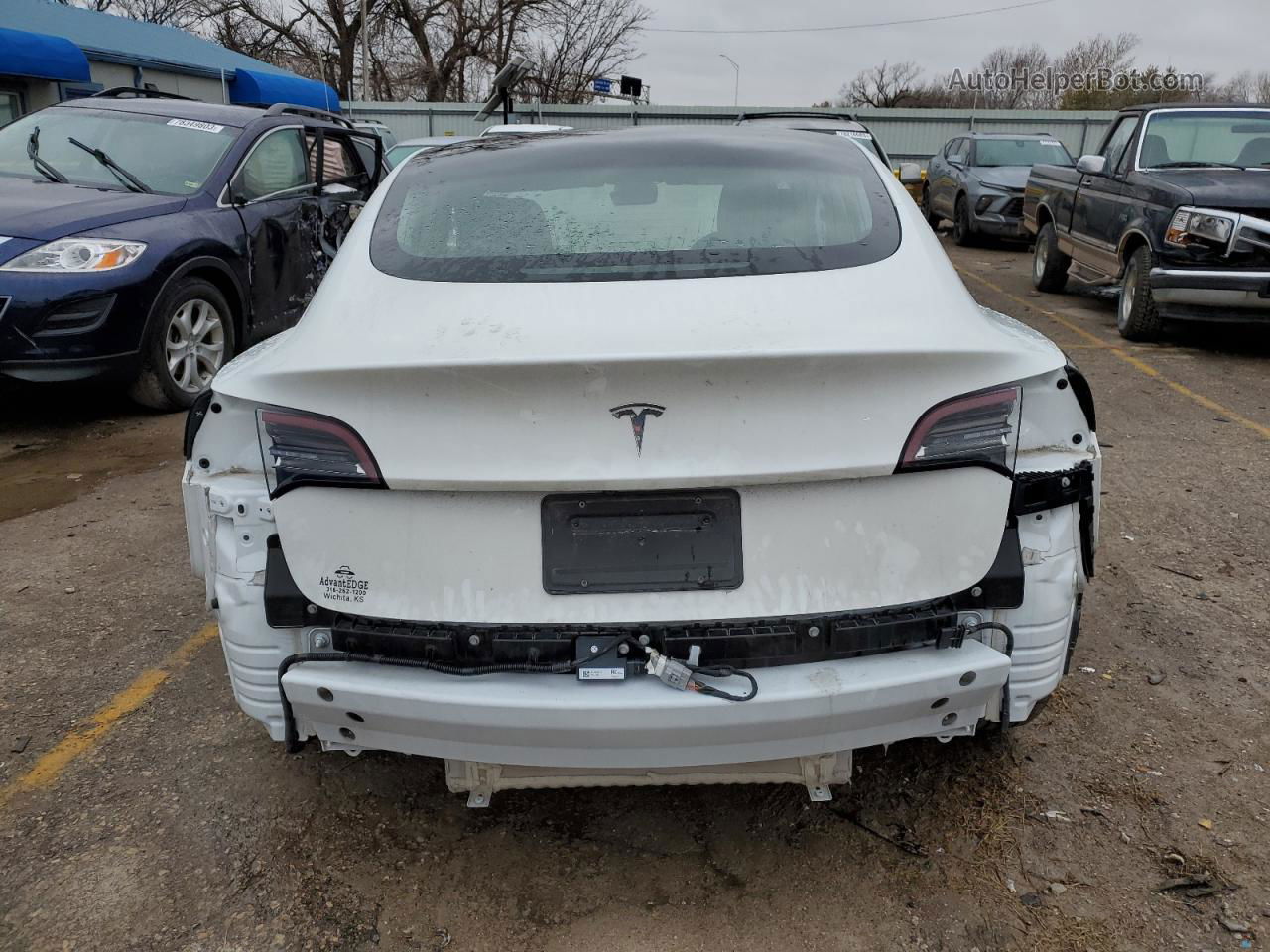 2019 Tesla Model 3  White vin: 5YJ3E1EA1KF299993