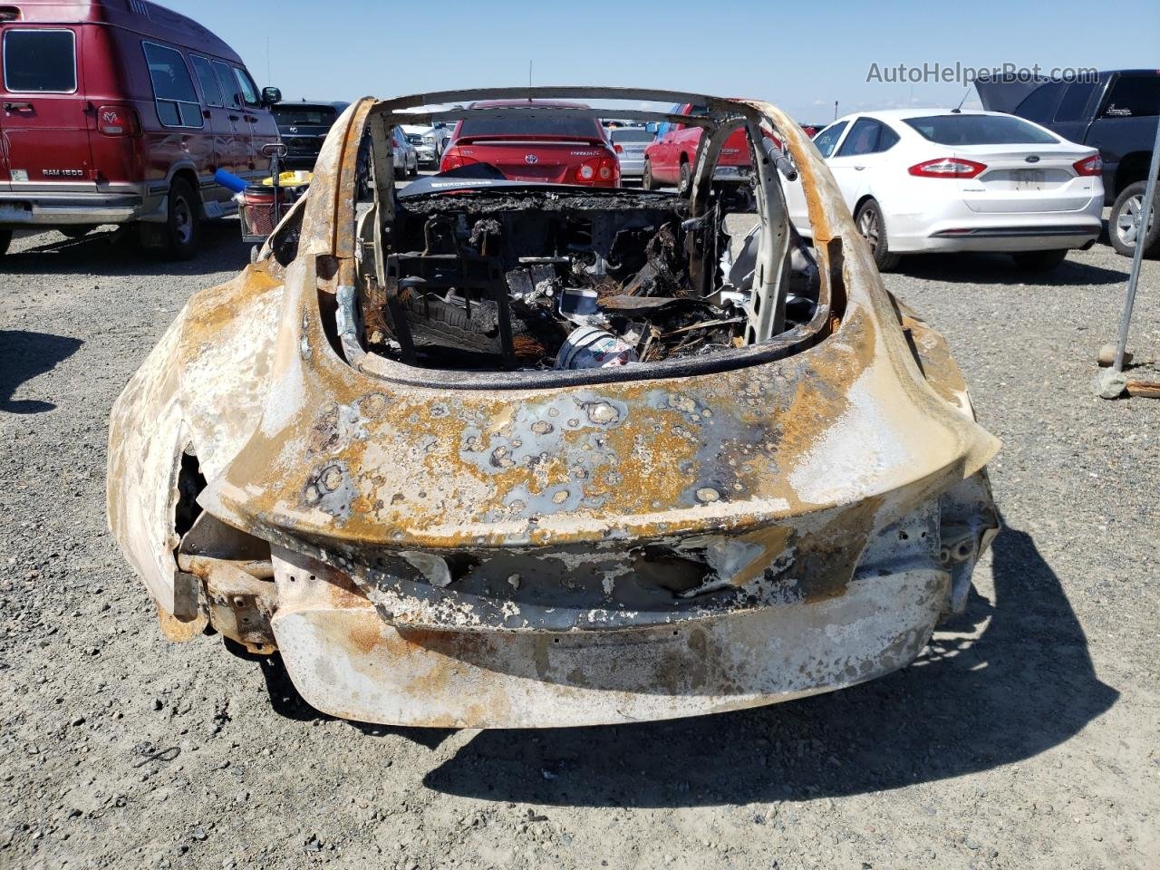 2019 Tesla Model 3  Burn vin: 5YJ3E1EA1KF301855