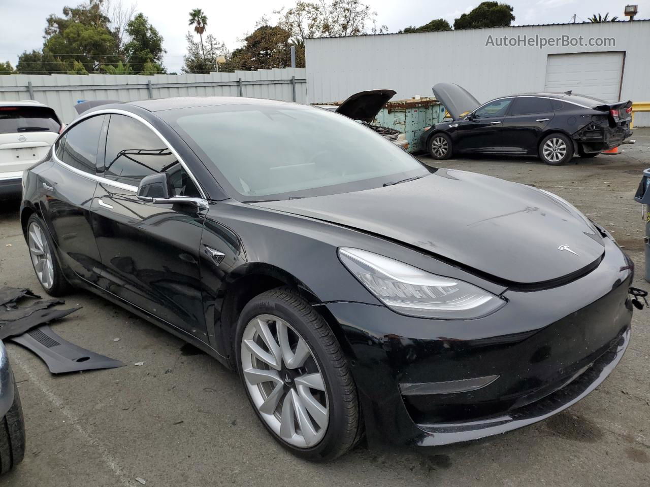 2019 Tesla Model 3  Черный vin: 5YJ3E1EA1KF314282