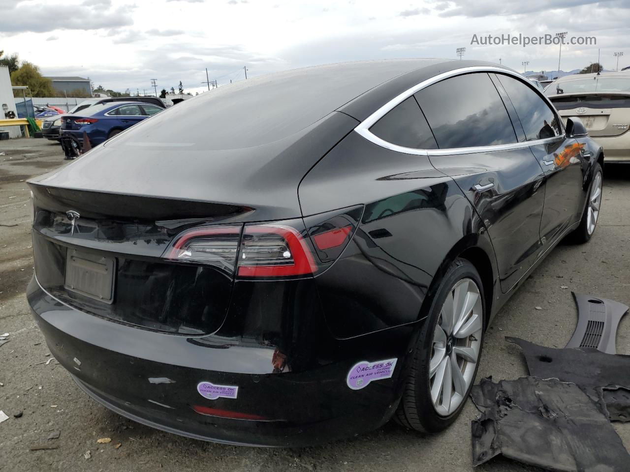 2019 Tesla Model 3  Черный vin: 5YJ3E1EA1KF314282