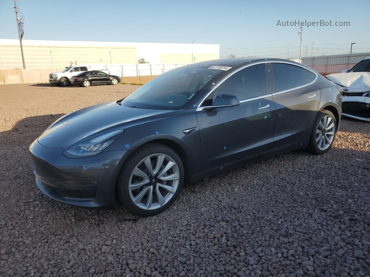 2019 Tesla Model 3  Серебряный vin: 5YJ3E1EA1KF345449