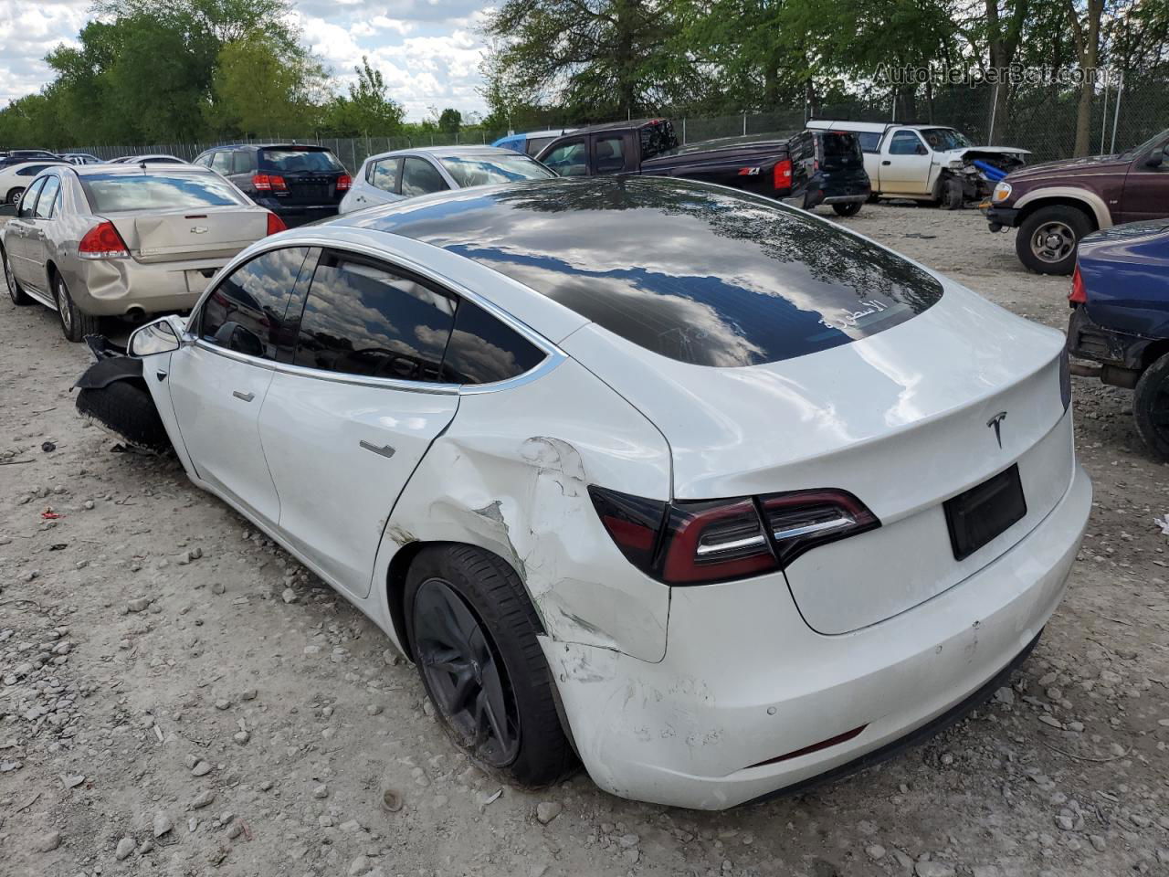 2020 Tesla Model 3  White vin: 5YJ3E1EA1LF737221