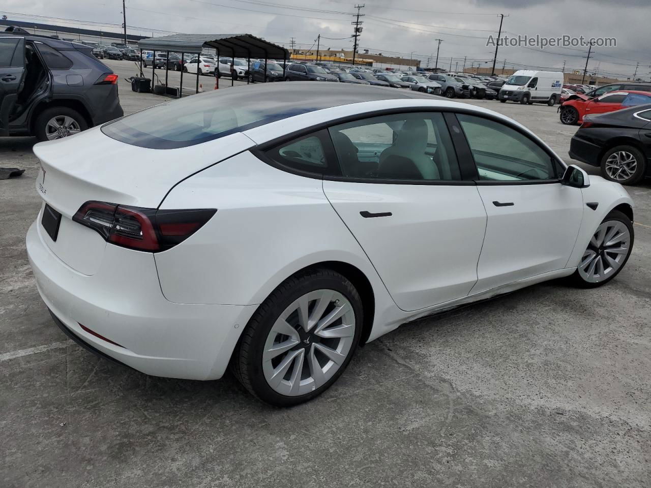 2022 Tesla Model 3  White vin: 5YJ3E1EA1NF154733