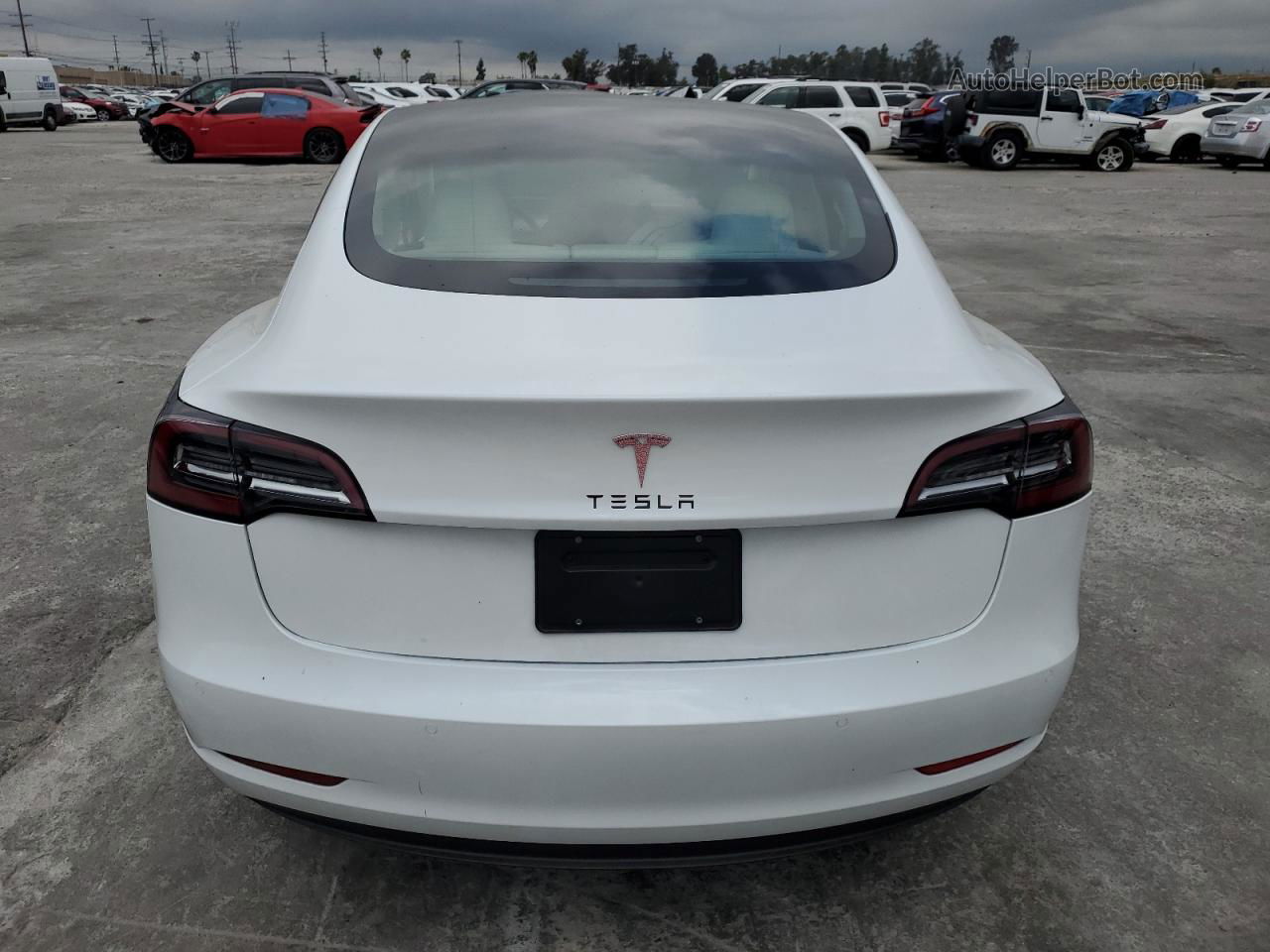 2022 Tesla Model 3  White vin: 5YJ3E1EA1NF154733