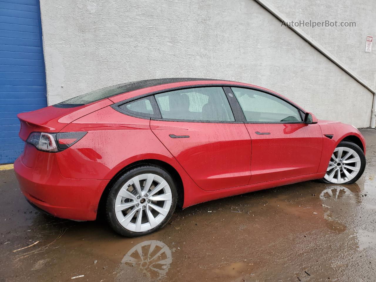 2022 Tesla Model 3  Red vin: 5YJ3E1EA1NF186825