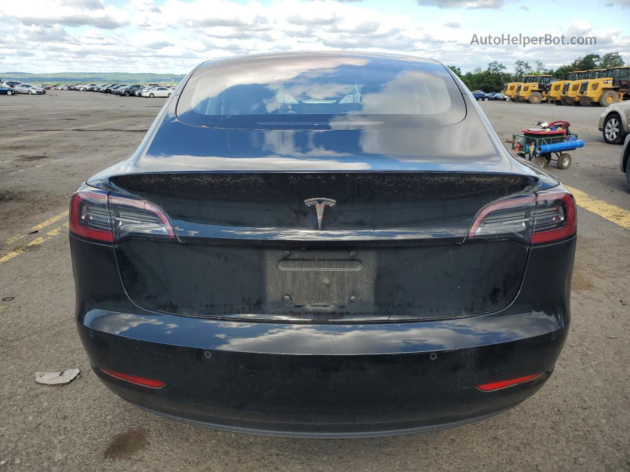 2018 Tesla Model 3  Черный vin: 5YJ3E1EA2JF034269