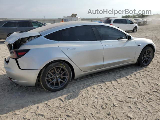 2018 Tesla Model 3  Silver vin: 5YJ3E1EA2JF035440