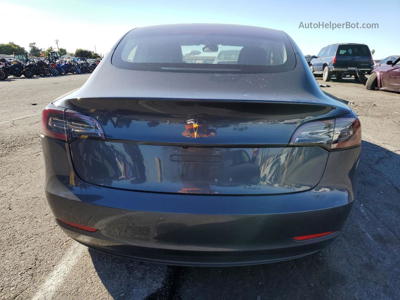 2018 Tesla Model 3  Угольный vin: 5YJ3E1EA2JF039861